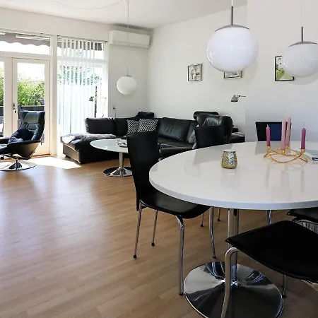 Ferienhaus Pretty Holiday In With Roofed Terrace